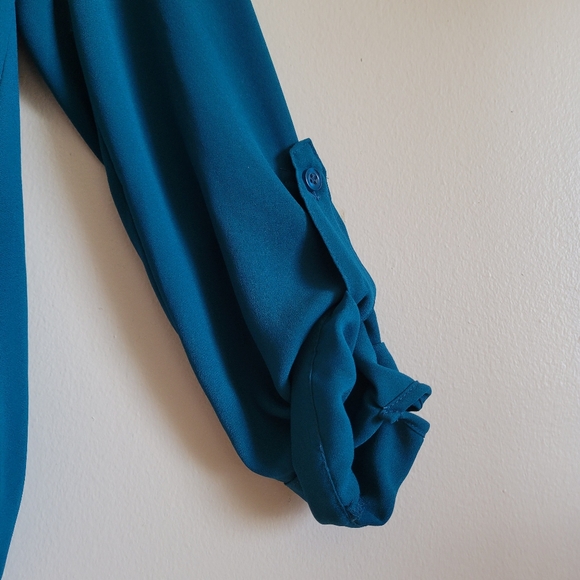 Mine Teal Back Cutout Button Up Blouse - Picture 4 of 5